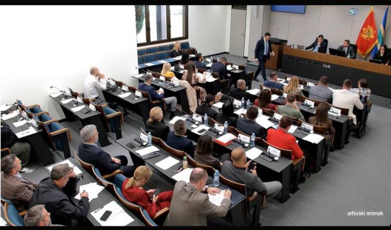 Danas XXXII sjednica SO Bar